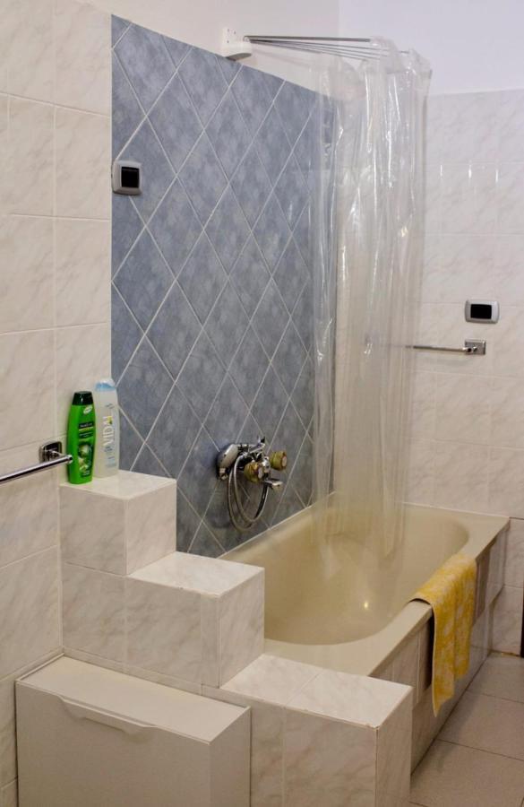 La Collina Dei Ciliegi Bed & Breakfast Sarule Bagian luar foto