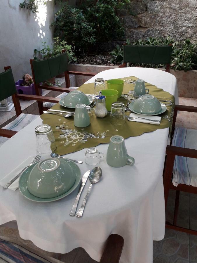 La Collina Dei Ciliegi Bed & Breakfast Sarule Bagian luar foto